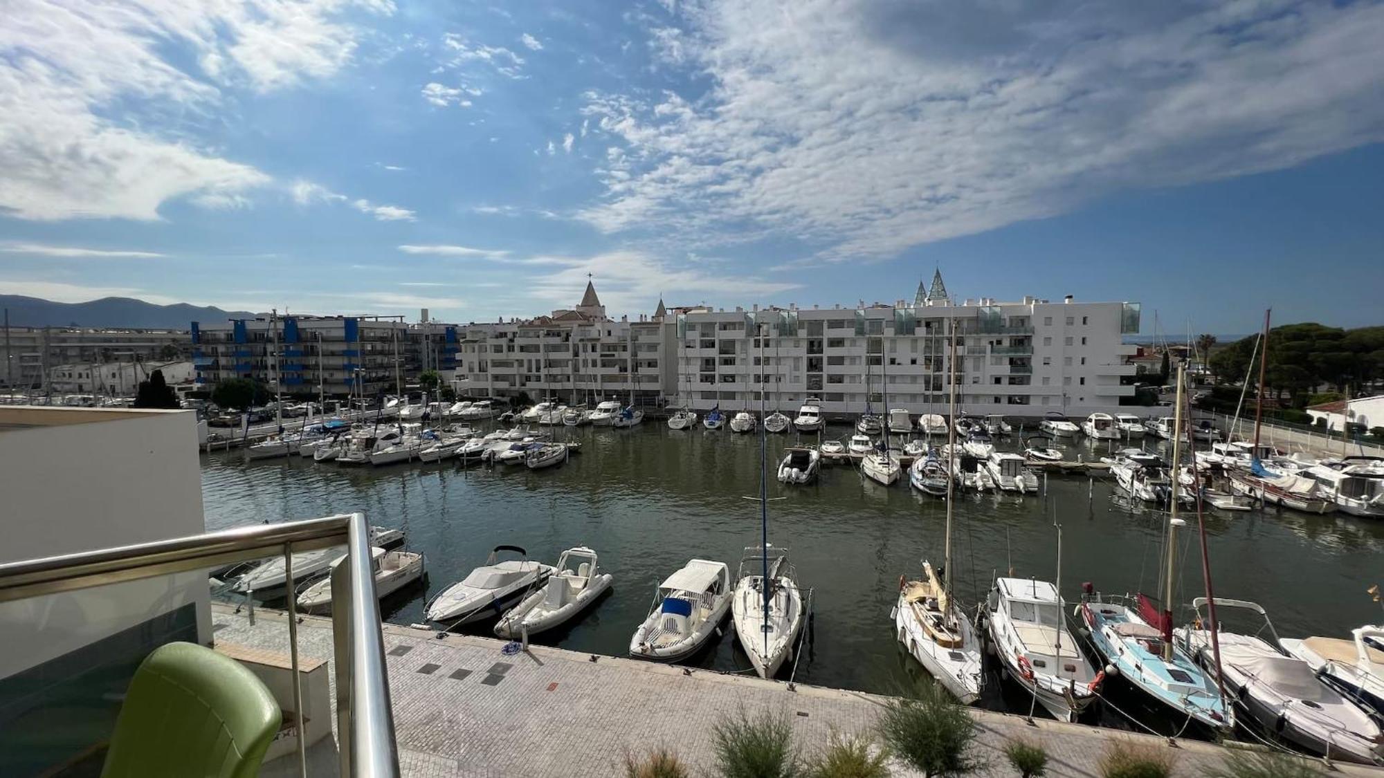 Precioso Piso Con Vista Al Canal Y Piscina En Roses Av-69 Exteriör bild